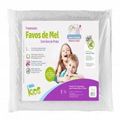 TRAVESSEIRO FAVOS DE MEL KIDS